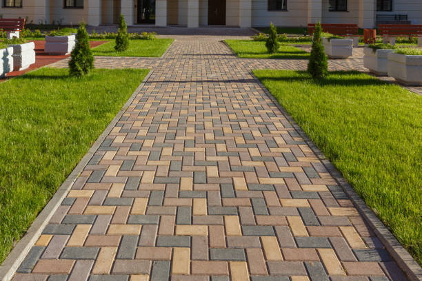Best Driveway Paving Contractor  in Fairplains, NC